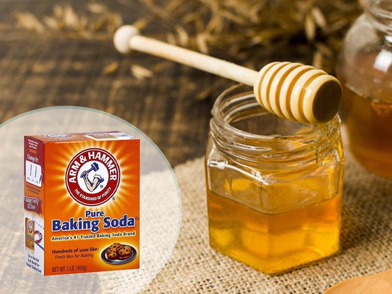 Mật ong cùng với Baking soda giúp cho bạn có một làn da trắng đẹp