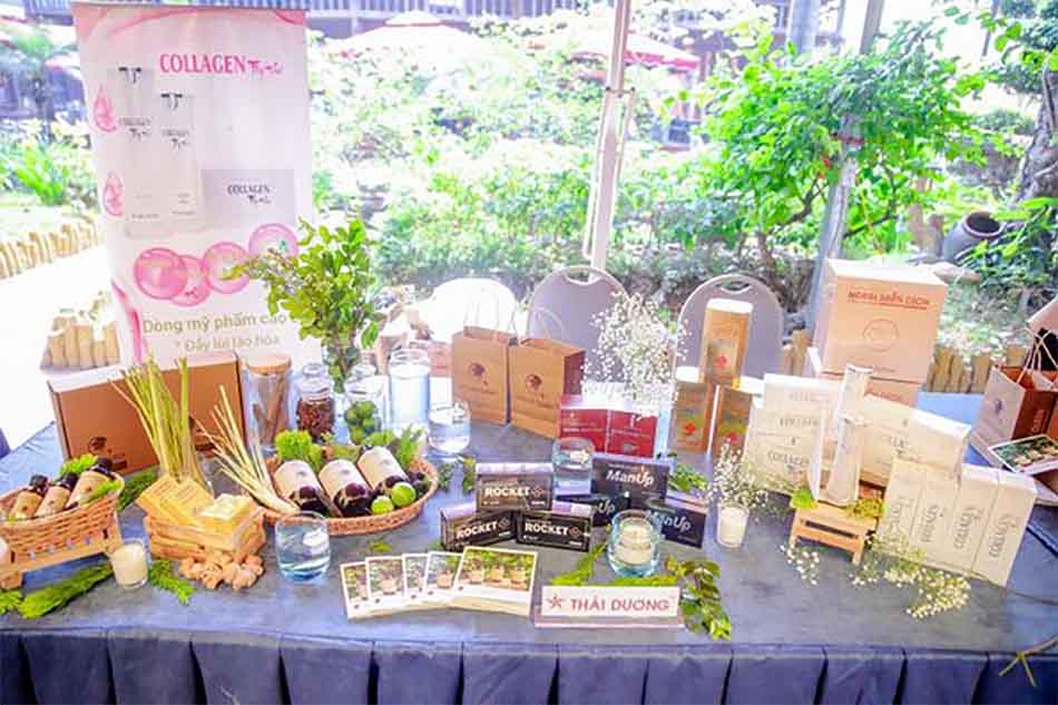 Không gian trưng bày sản phẩm Sao Thái Dương tại Hội hữu nghị Việt Nam – Bungari
