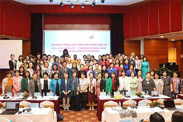 Sao Thái Dương vinh dự nhận thư cám ơn của Hội nữ trí thức Việt Nam