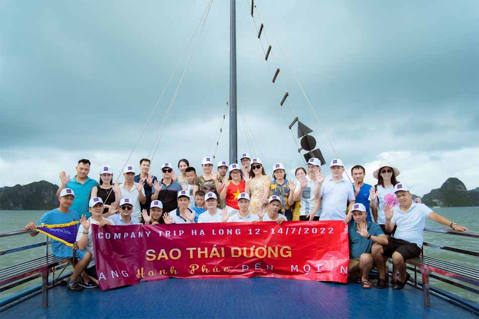 Hình ảnh Dược Phẩm Sao Thái Dương tổ chức nghỉ mát hè 2022 cho cán bộ, công nhân viên
